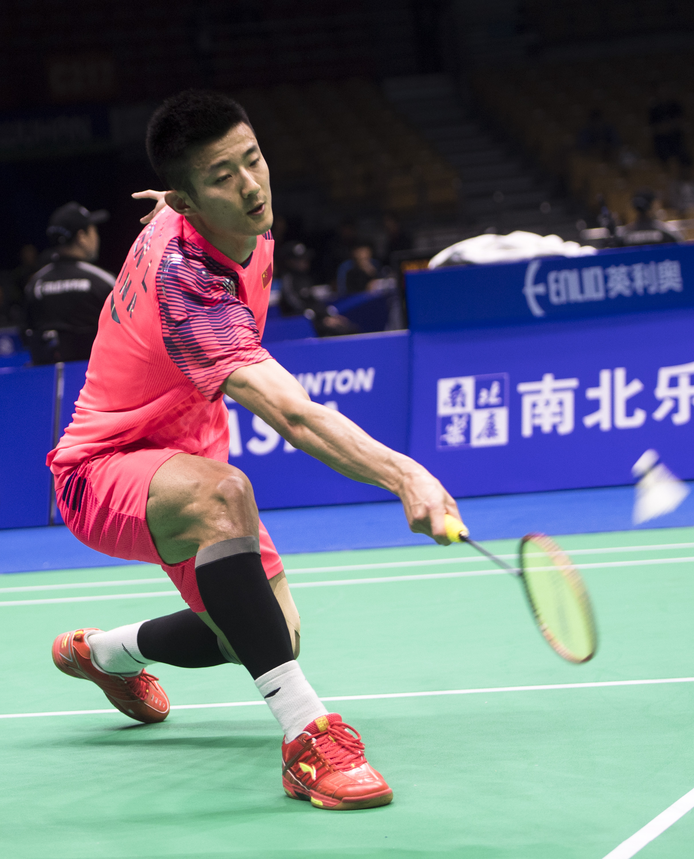 中国羽毛球队强势英格兰羽毛球队,谌龙送出助攻 中国羽毛球队强势英格兰羽毛球队,谌龙送出助攻